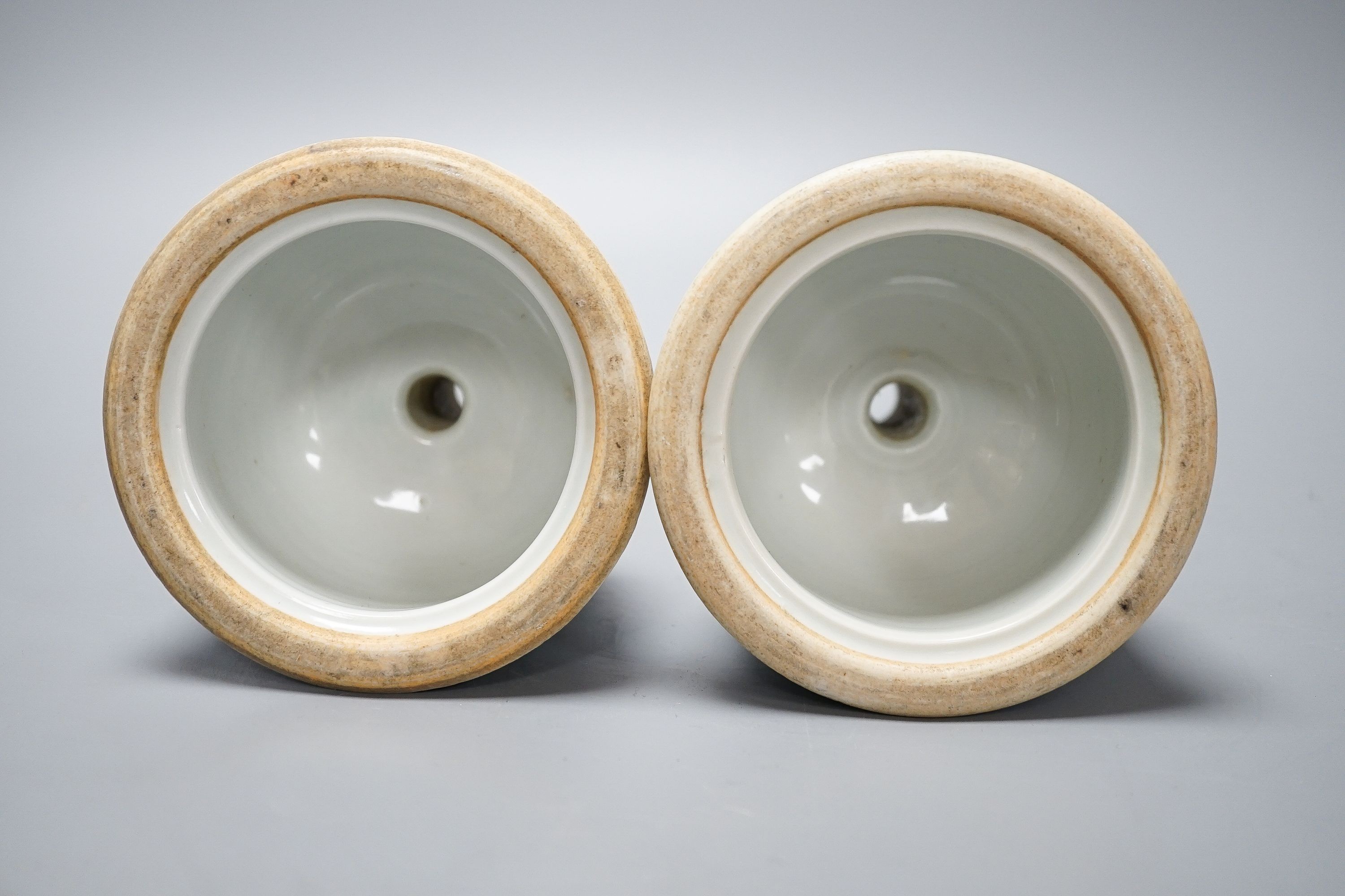 A pair of Chinese blue and white joss stick holders 14.5cm